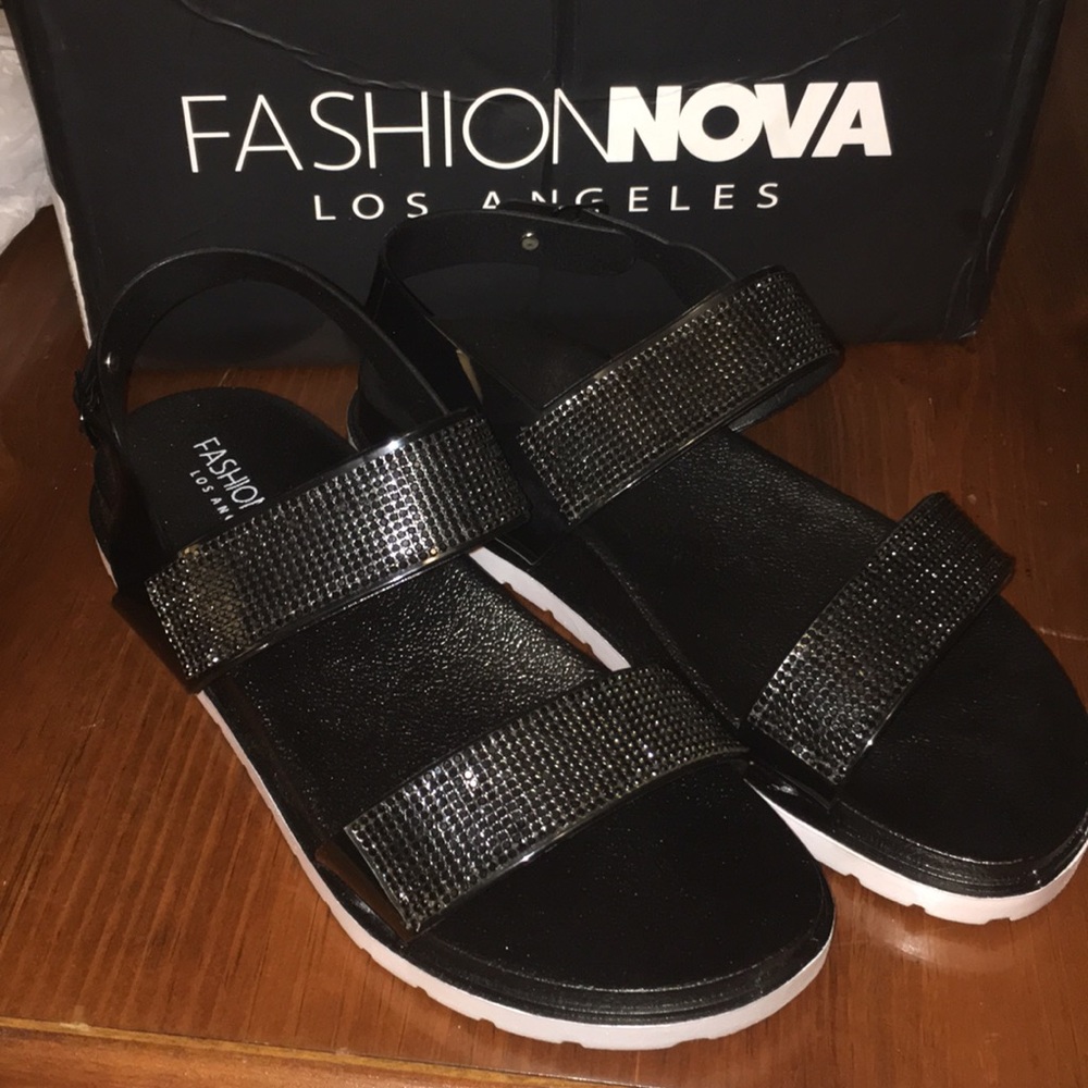 Fashion Nova Too Bad Moving On Slides